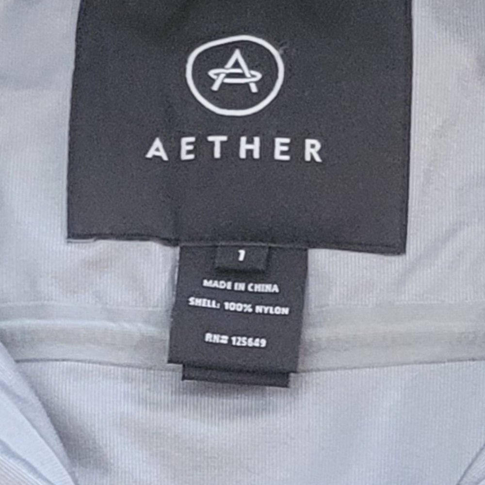 Aether Field Jacket - Picture 2 of 3